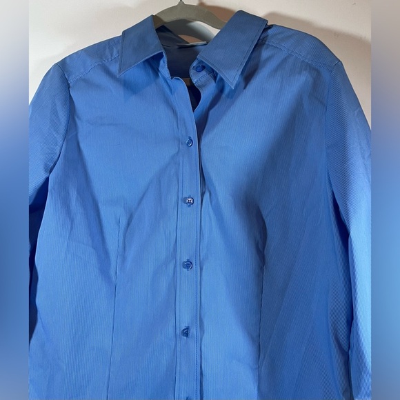 Women’s New York & Co Stretch Periwinkle Blue Button Front - Picture 2 of 11